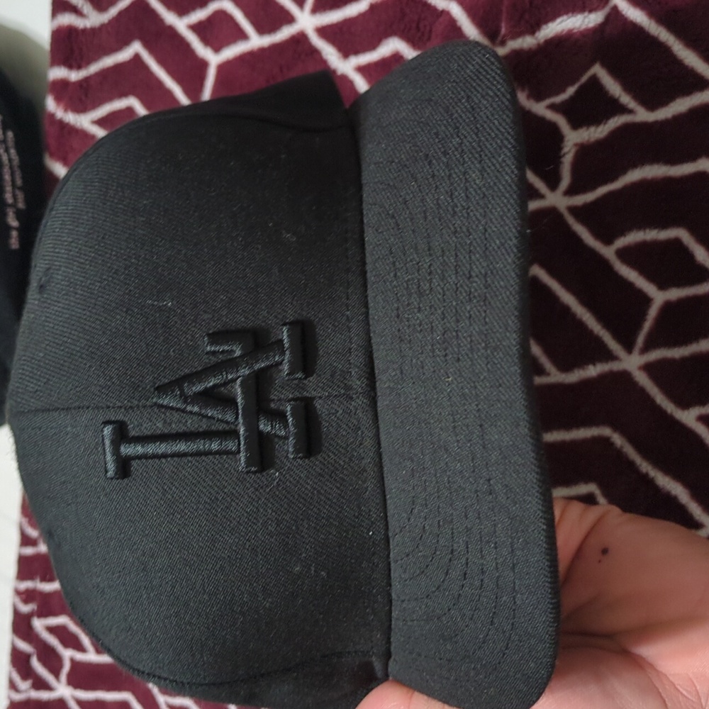 Black LA new era hat size 7
